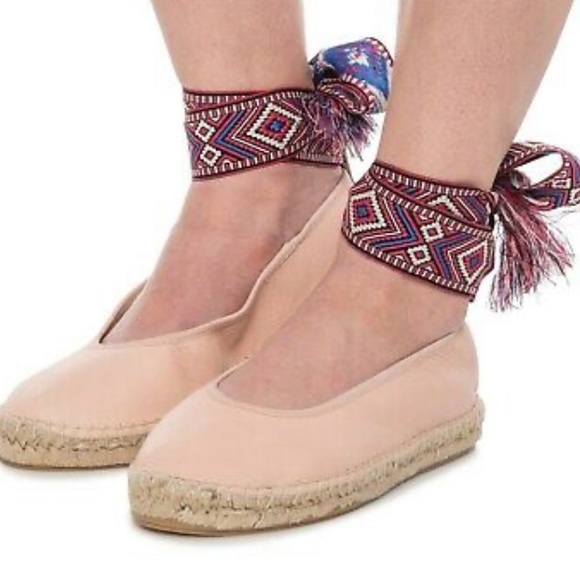 Free people pink tie up shoes - Picture 1 of 4